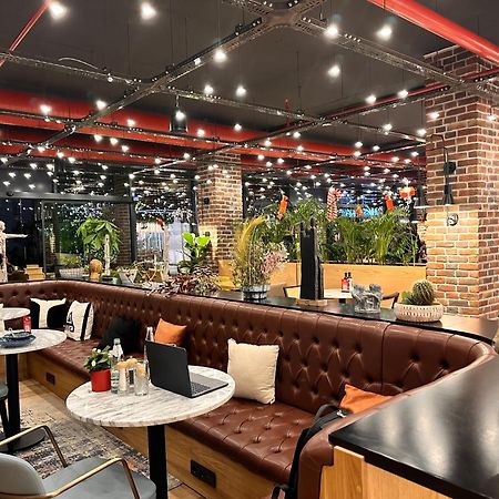 Orbi City Batumi Star Aparthotel ภายนอก รูปภาพ