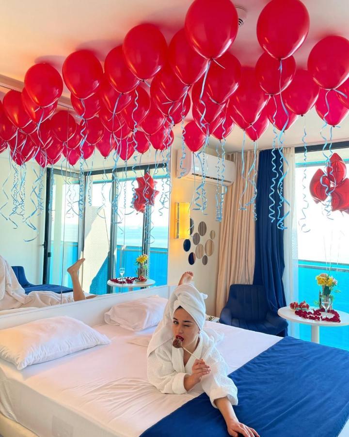 Orbi City Batumi Star Aparthotel ภายนอก รูปภาพ