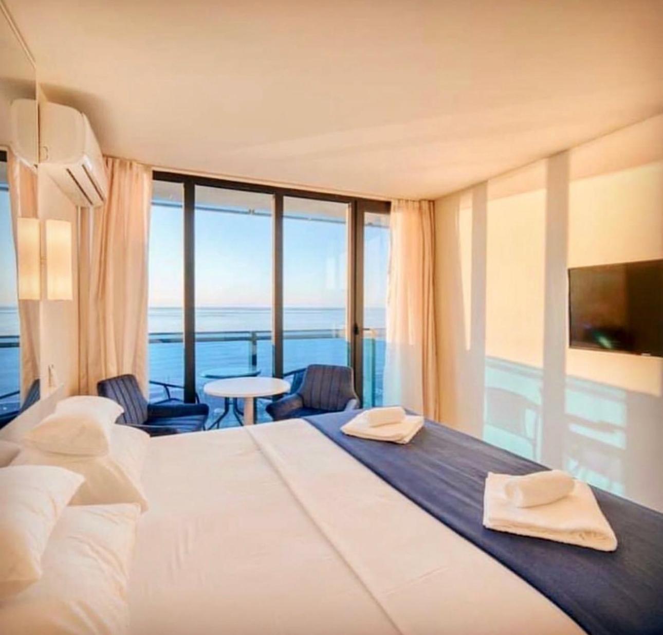 Orbi City Batumi Star Aparthotel ภายนอก รูปภาพ